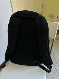 Zaino nero esercito