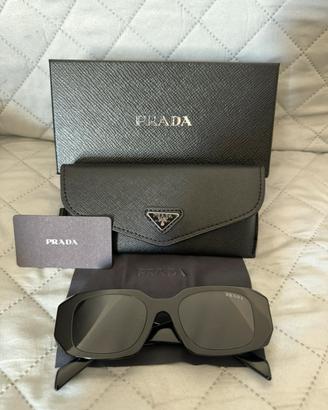 Occhiali Da Sole Prada