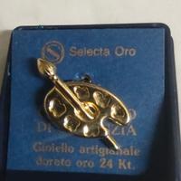 Spilla a forma di tavolozza da pittore