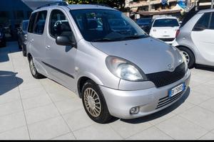 TOYOTA Yaris Verso 1.3i 16V Ok Neopatentati