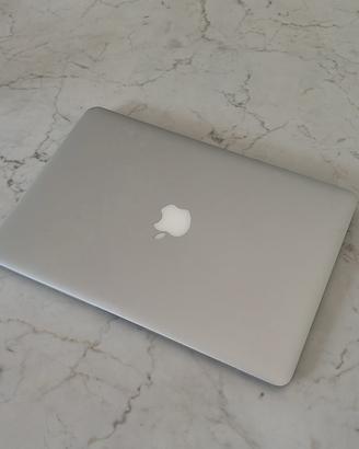 Macbook Air 13’’ 2015 4 GB RAM 128 GB SSD