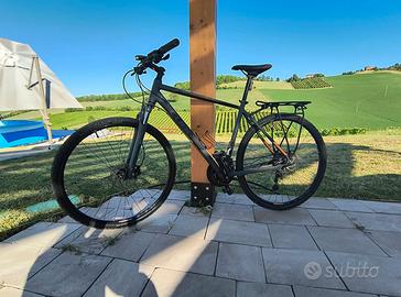 Bicicletta Cube Curve Pro