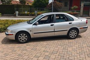 Volvo S40