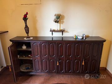 Mobile credenza
