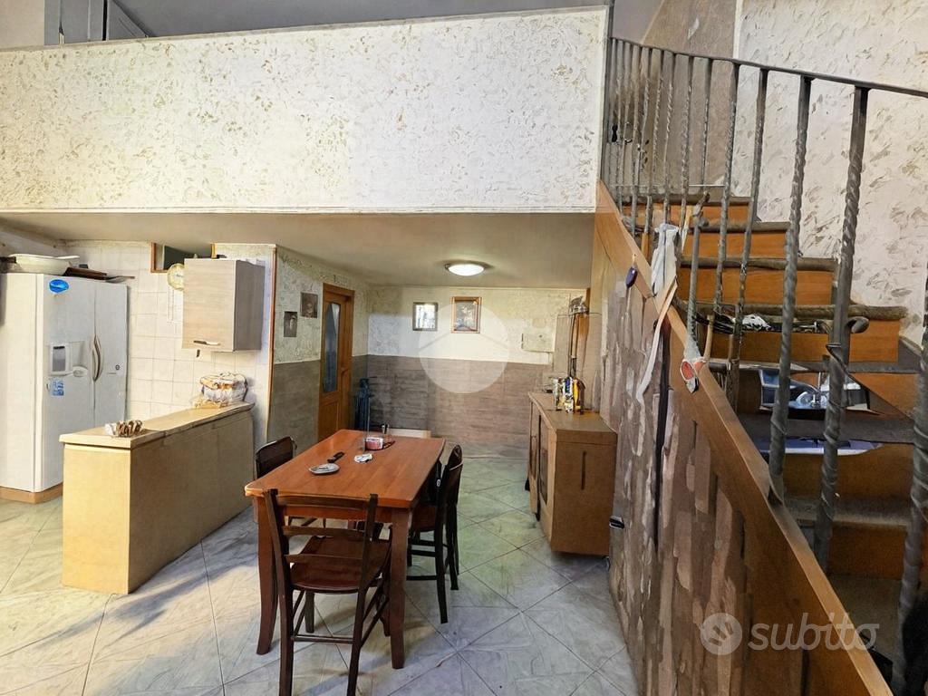 Appartamento – Napoli, San Ferdinando, Municipalità 1 - Vista 2