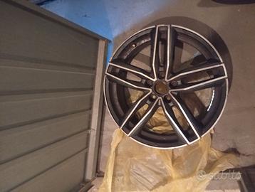 Cerchi da 19 e 16 con gomme