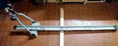 Portabici da tetto per auto con barre trasversali