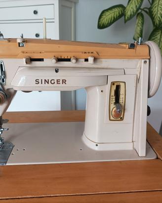 Machina da cucire Singer 412M