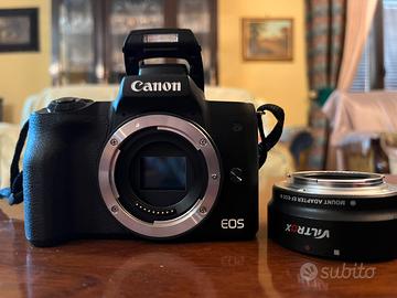 Macchina fotografica Canon M50