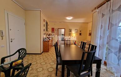 Bilocale ampio con terrazzino e garage vicino al c