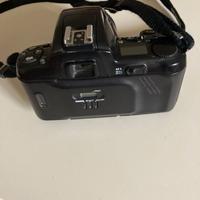 Macchina fotografica Nikon F 601 quarz date