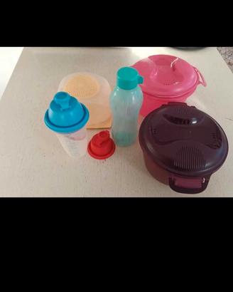 Set contenitori in plastica 