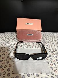 occhiali da sole miu miu
