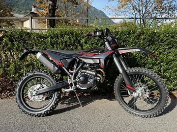 Beta RR 125 4T Black T 2026 NUOVA