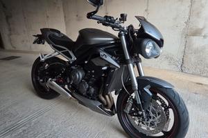 Street Triple RS tagliandata