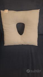 CUSCINO ANTIDECUBITO CON BUCO CENTRALE