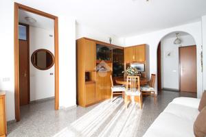 3 LOCALI A GARBAGNATE MILANESE