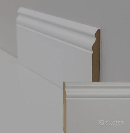 Battiscopa zoccolino bianco elegante