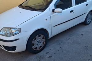  Auto Fiat punto