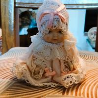 bambola in porcellana