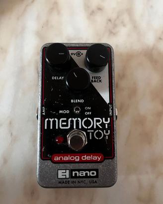 Electro Harmonix Memory Toy Analog Delay