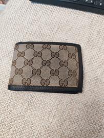 Portafoglio Gucci uomo con portacarte estraibile