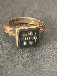 Anello Sigillo Antico in bronzo Opalite nera