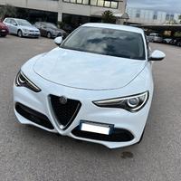 Alfa Romeo Stelvio 2.2 TD 190cv 140kw AT8 Business