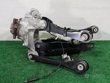 BMW serie 5 G61 Mozzo fusello posteriore destro