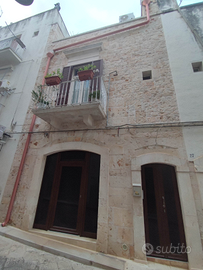 Casa indipendente ristrutturata in pietra