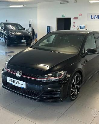 VOLKSWAGEN Golf GTI 2.000 BENZINA 245 CV PERFORM