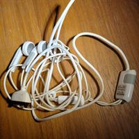 Cuffie originali Nokia con connettore Pop-Port