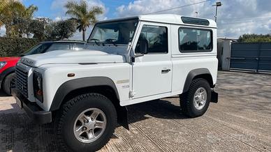 LAND ROVER Defender - 2010