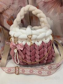 Borsa Marshmallow rosa bianco: chic e morbida