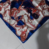 foulard da donna con stampa