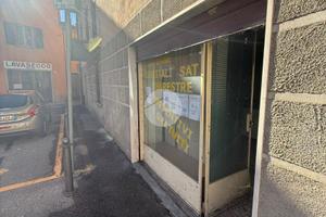 NEGOZIO A AZZANO SAN PAOLO