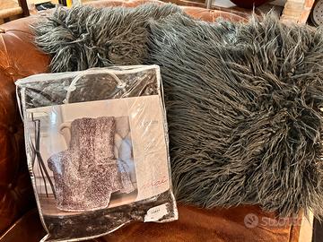 Plaid in pile e 2 cuscini in pelo