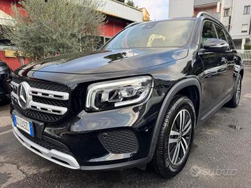MERCEDES-BENZ GLB 180 d Automatic Bus. Extra