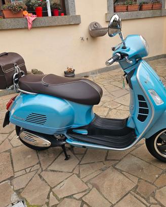 VESPA 300 G.T.S. i.e. 70° anniv.