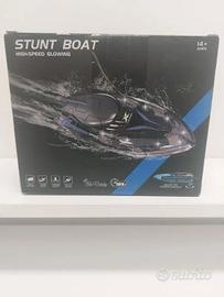 Motoscafo acrobatico 2.4G con rotazione a 360°