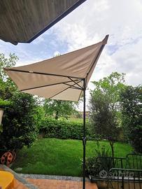 Ombrellone a parete mezzaluna