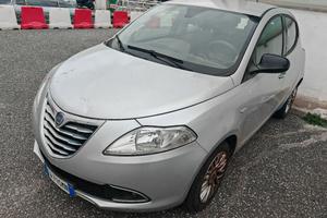 Lancia Y 1.3 disel 2014 motore fusso! 