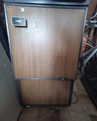 Entra nell'Antro! Frigo Ignis vintage minibar