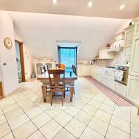 Duplex esclusivo con doppio box - giugliano
