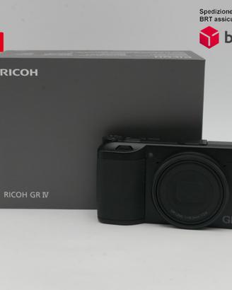 Ricoh GR IV