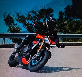 Triumph Speed triple 1200 rs