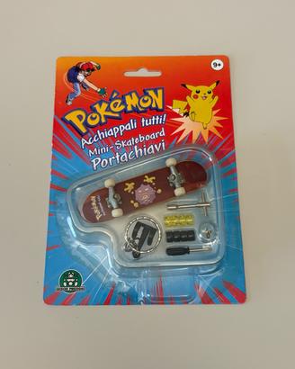 Mini Skateboard Portachiavi Pokemon Nuovo