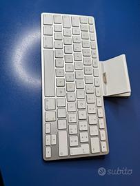 Ipad keyboard dock