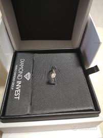 Anello in oro bianco con diamante – World Diamond 