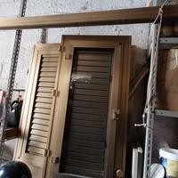 Porta a 3 ante in alluminio